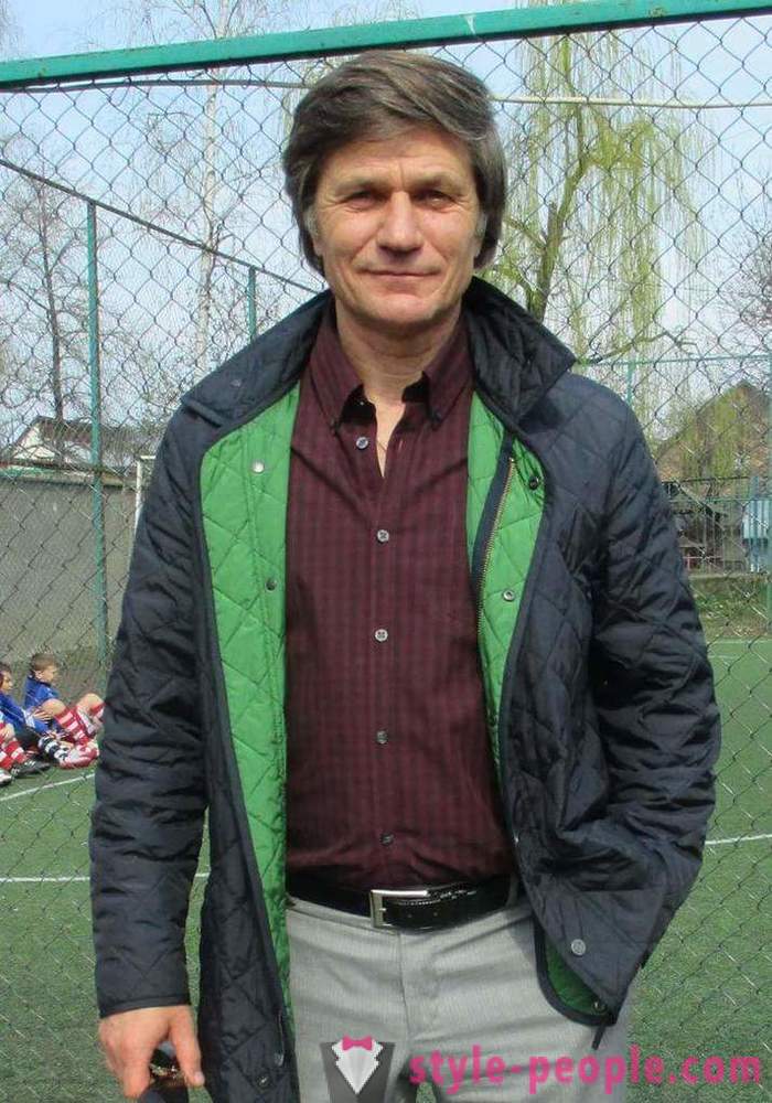 Vasile Rat: biografia și cariera sovietic și fost jucător de fotbal-ucraineană și antrenor