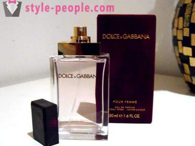 Apa de parfum Dolce & Gabbana Pour Femme: Descriere aroma și compoziția