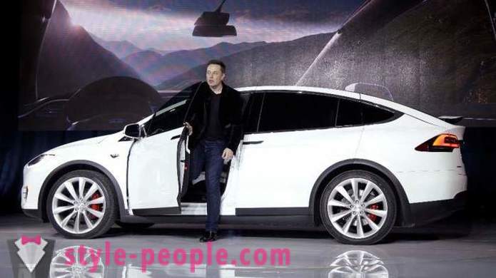 Autovehicule din garaj Elon Musk