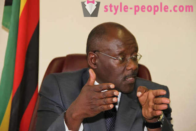 Ministrul Zimbabwe nu a acceptat mărimea prezervativelor din China