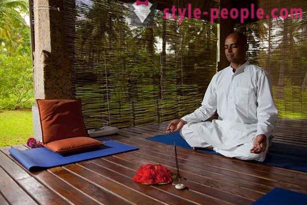 Relaxați-vă în poziția lotus: în cazul în care pentru a face yoga