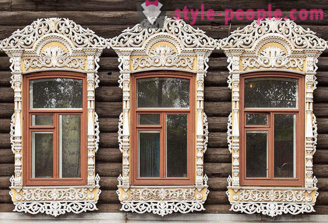 Ce fereastră vorbesc rame de case din Rusia