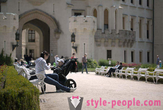 Excursie la perla de Boemia de Sud - castel Hluboka nad Vltavou