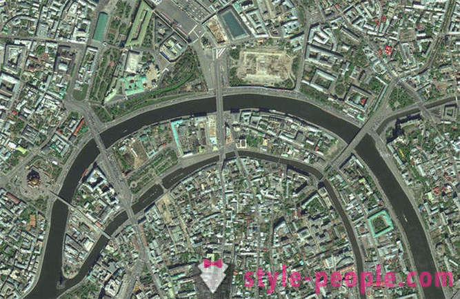 Cum a făcut autostrada 10 căi în centrul Moscovei