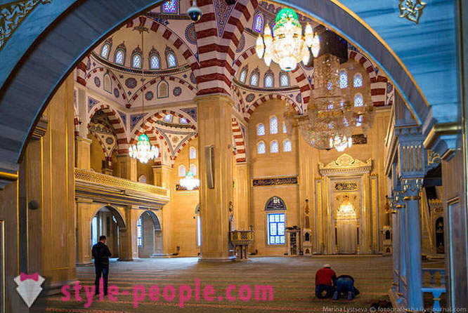 Excursie la „inima Ceceniei“ moschee