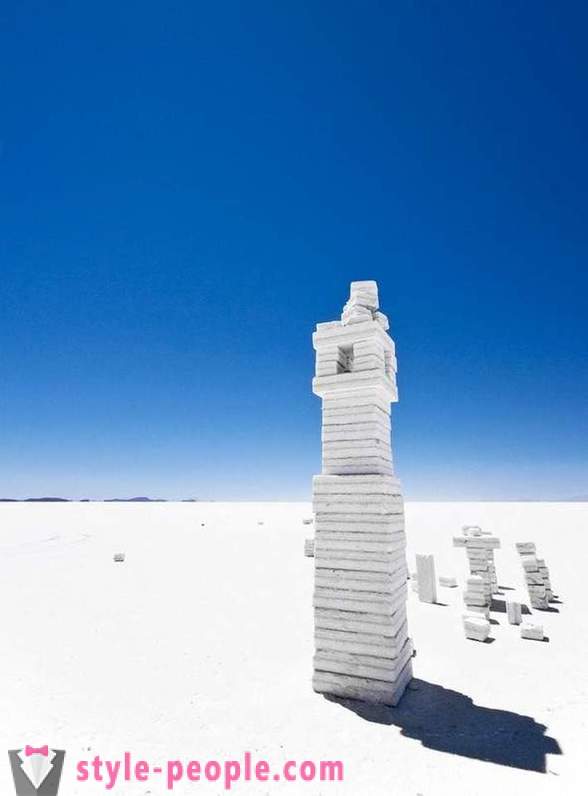 Călătorie prin cel mai mare desert de sare din lume