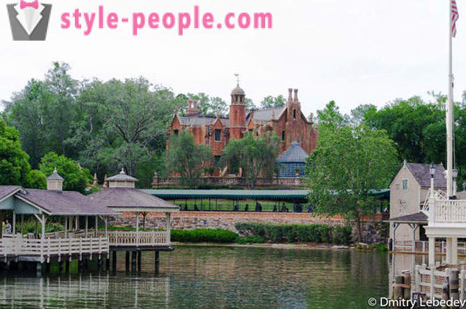 Călătorie spre World Magic Kingdom Walt Disney