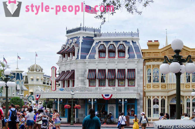 Călătorie spre World Magic Kingdom Walt Disney