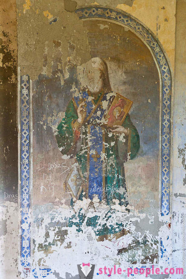 Biserici abandonate și fresce din regiunea Lipetsk