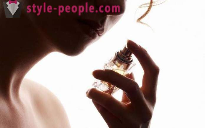 Cel mai faimos parfum. parfum femei Popular: descriere, evaluare