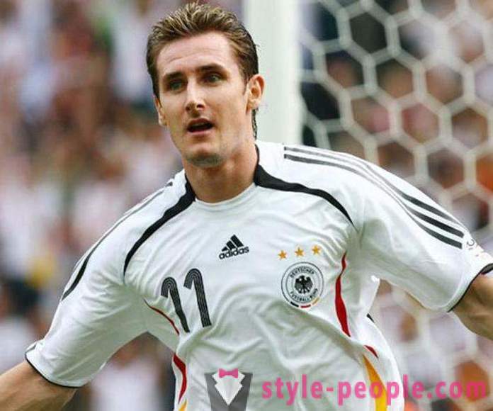 Miroslav Klose: biografia și cariera unui jucător de fotbal