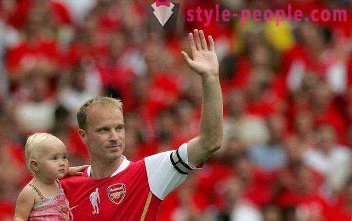 Dennis Bergkamp - antrenor de fotbal olandez. Biografie cariera sport