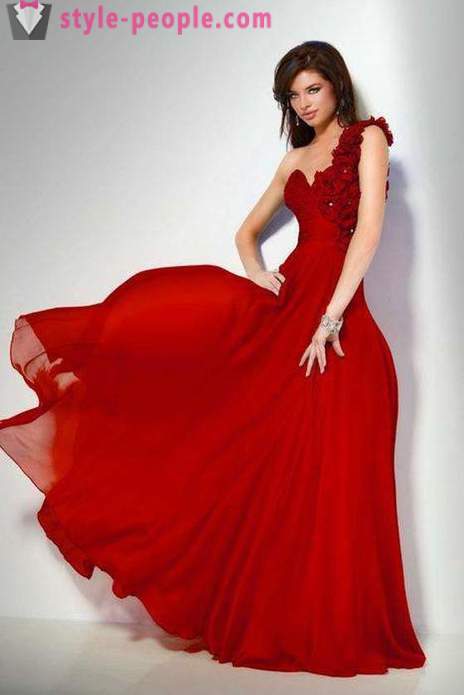 Rochie la modă roșu podea