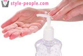 Sanitizer - o protecție eficientă împotriva microbilor și de îngrijire a pielii blând